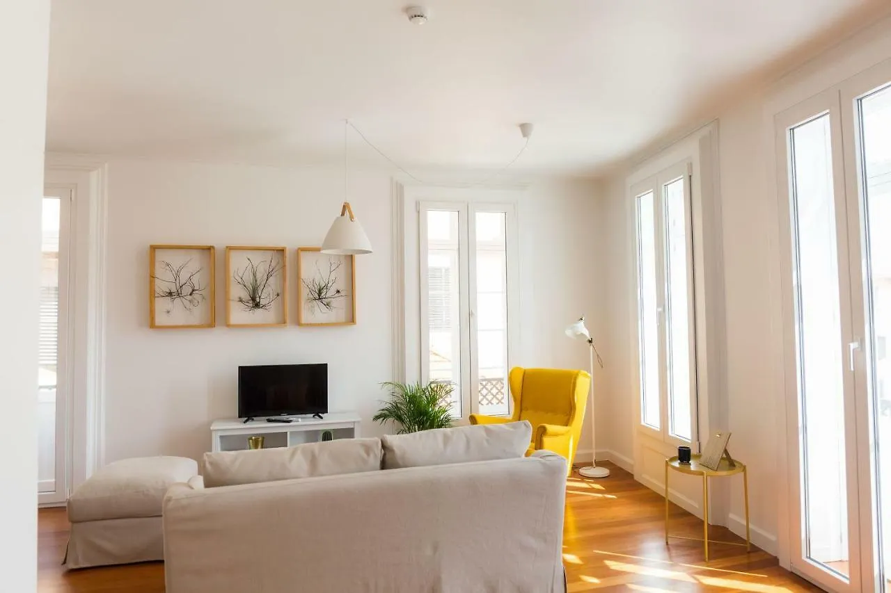 Apartamentos Praca Amarela By Heart Of Funchal 0*, Фуншал Португалия