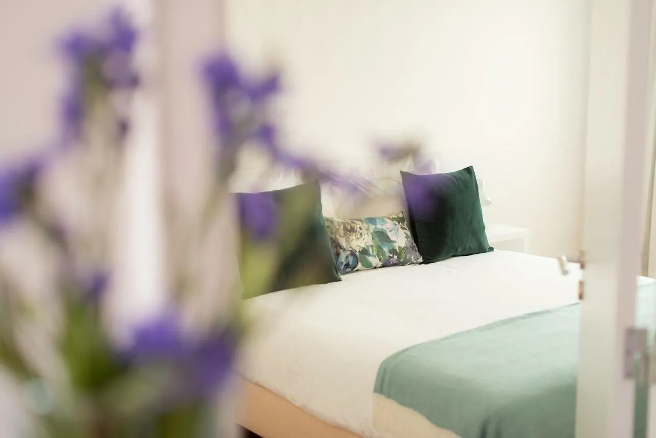 Апартаменты Apartamentos Praca Amarela By Heart Of Funchal