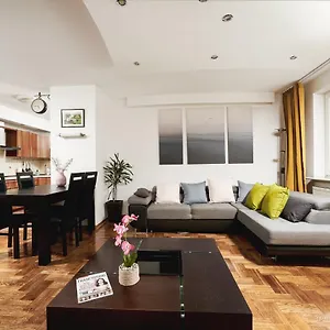 Lumina Spacious Near The Railway Station Apartament Warszawa