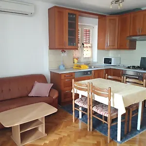Ivana Diklo Apartament Zadar